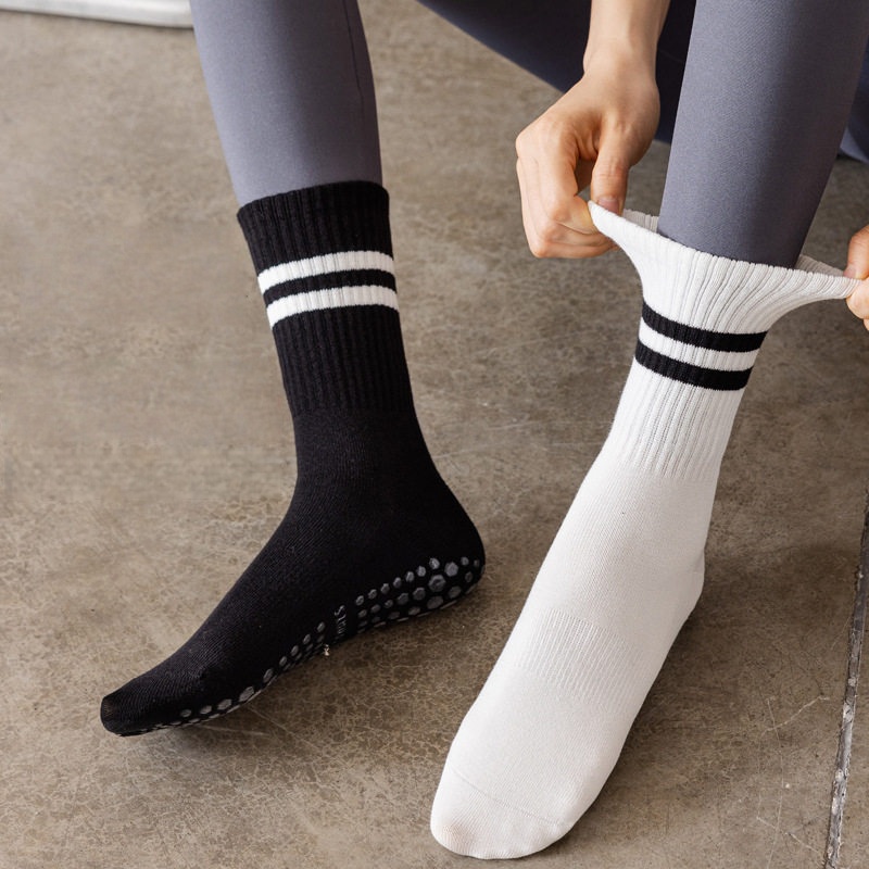 Women Non Slip Yoga Socks, Gri - Yoga Fitness Gym ulasan dan harga
